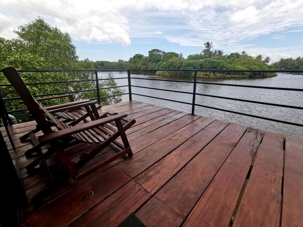 Nature Cabanas & Floating Restaurant Galle Buitenkant foto